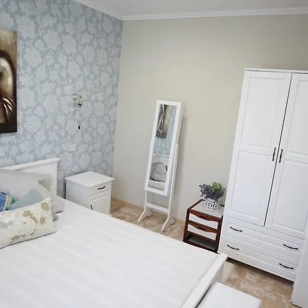 Apartament The White *